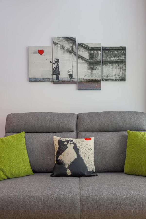 Apartamento De Diseno Centro Sevilla. Wifi/Ac Εξωτερικό φωτογραφία